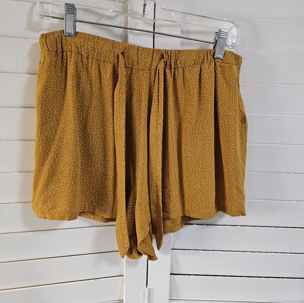 Topshop Women’s Mustard Polka Dot Shorts